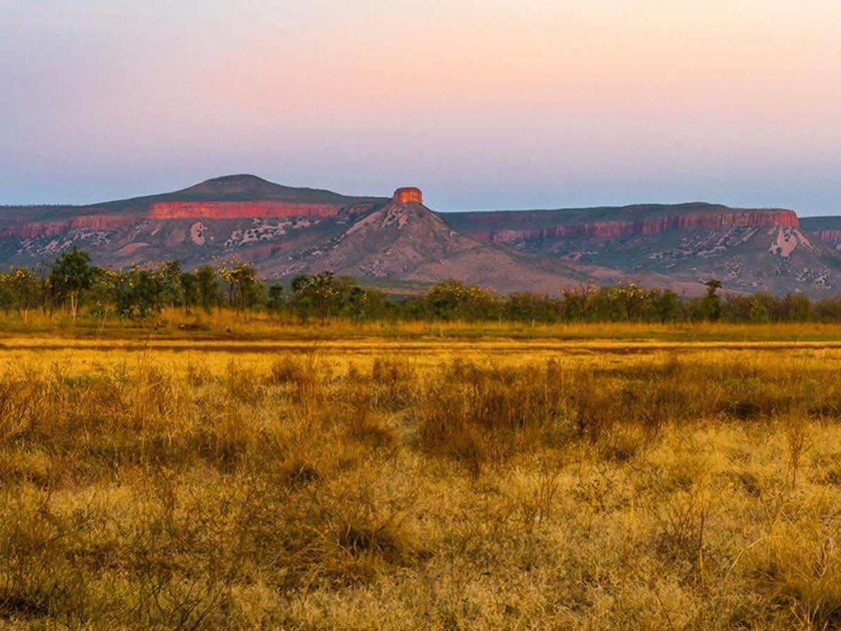 Wunan House Bed & Breakfast Kununurra Exterior photo